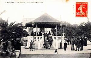 Saint-Leu - Place de la Republique - Le Kiosque